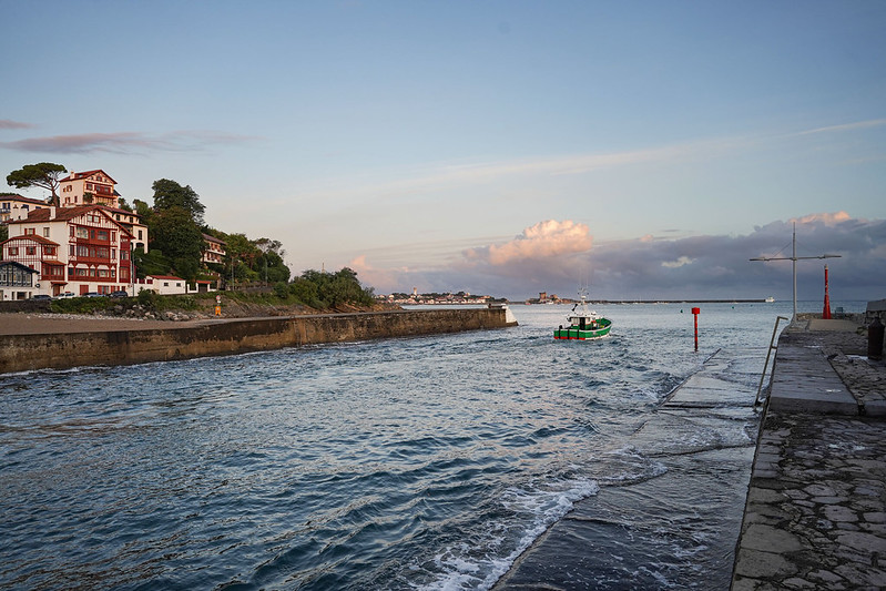 Embouchure du Port de Saint Jean de Luz